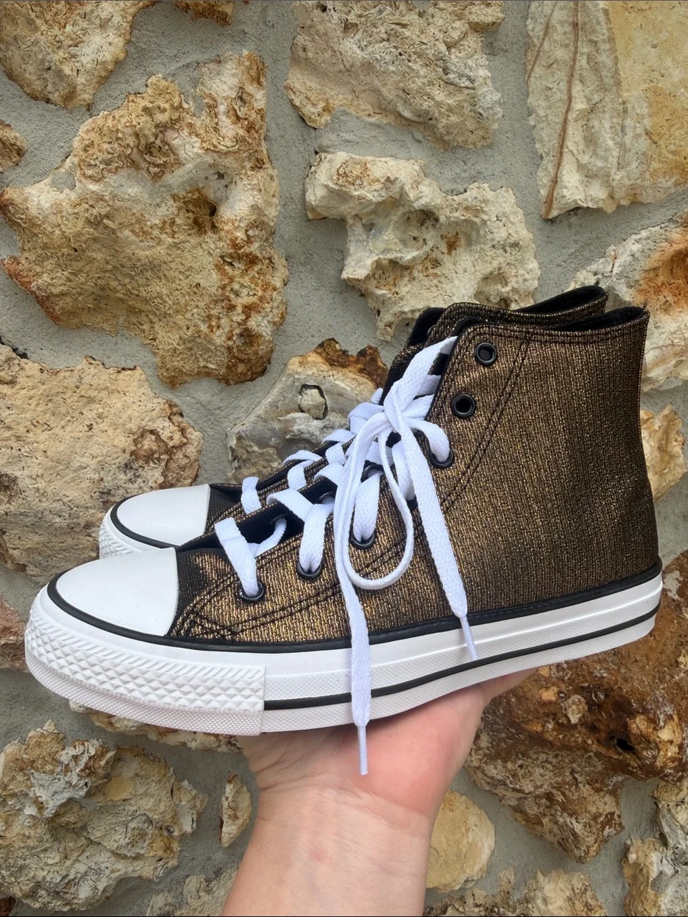 Chuck Taylor All Star Sparkle big kids 6 women’s 8